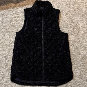 Athleta Whispered Featherless Vest L